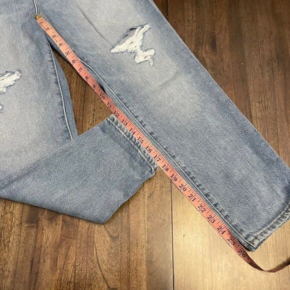 Madewell The Mom Jeans  - Picture 13 of 14